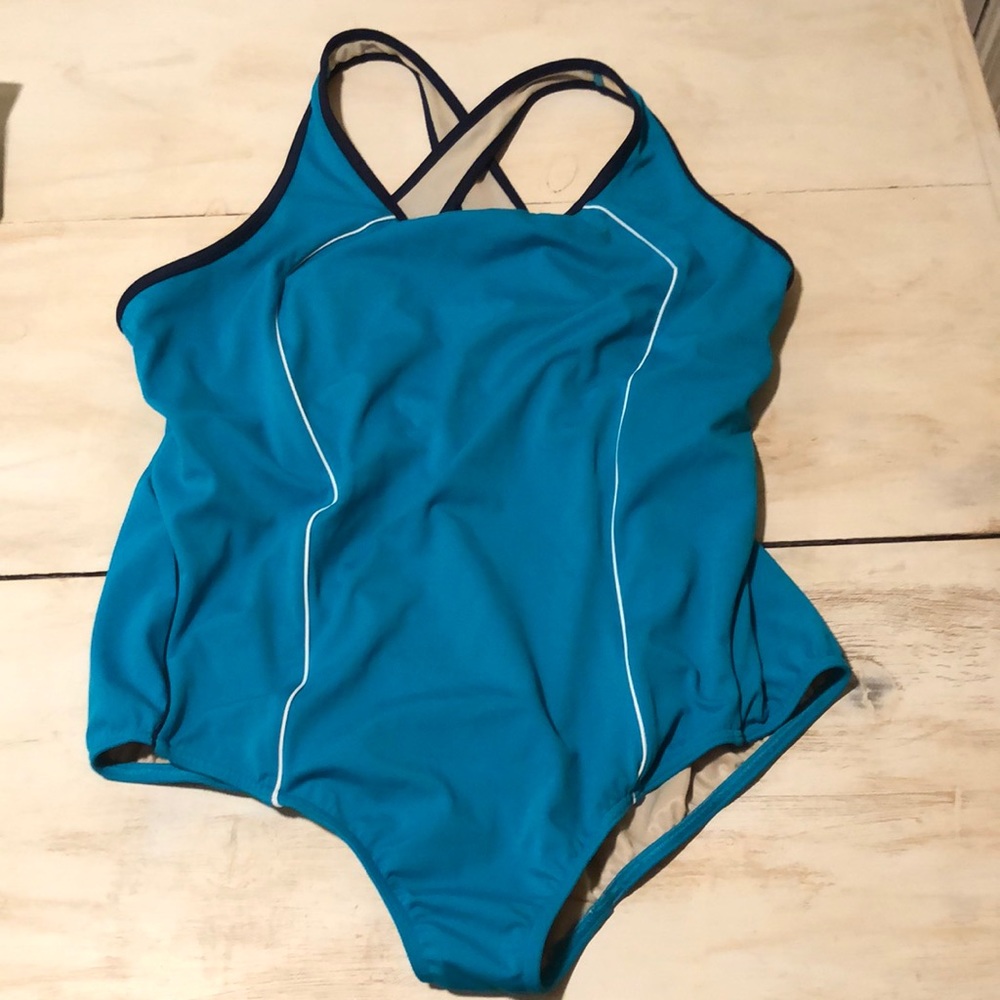 Lands and one piece bathing suit